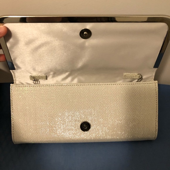 White Sparkly Clutch - Picture 2 of 3